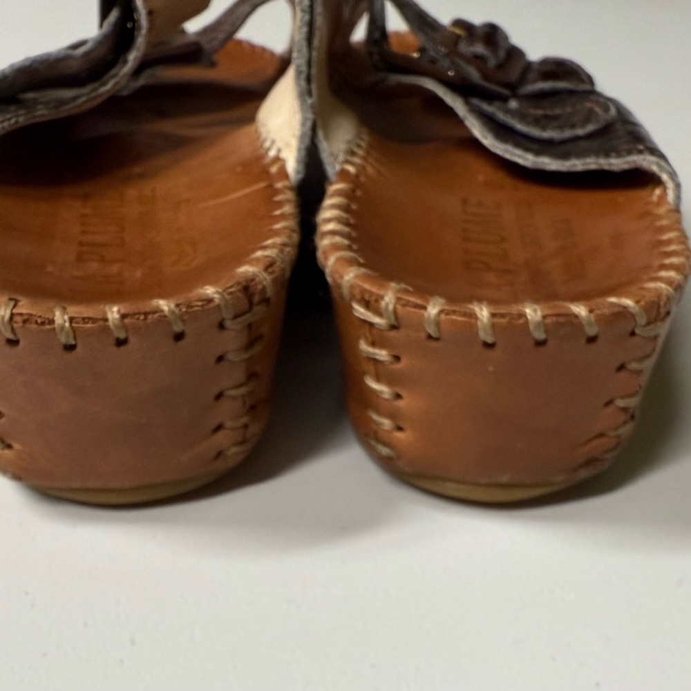 La Plume Brown Leather Sandals - Picture 8 of 12